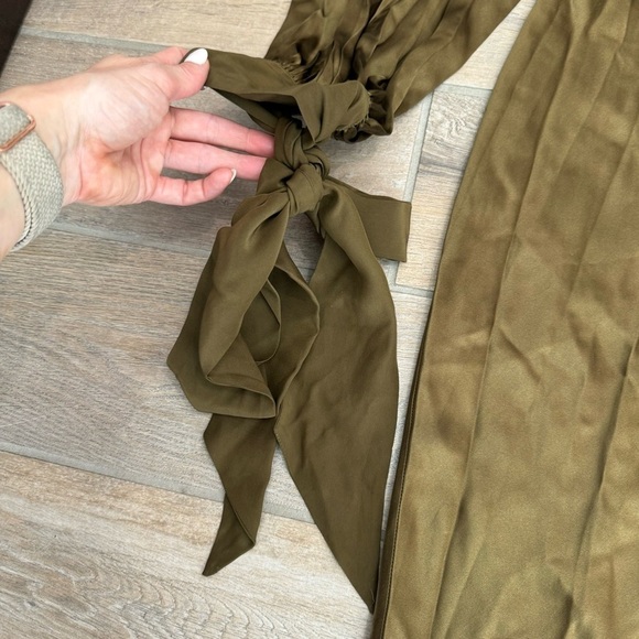 Olivia Von Halle Silk Midi Dress Button Down Tie Sleeve Olive Green Small - Picture 4 of 9